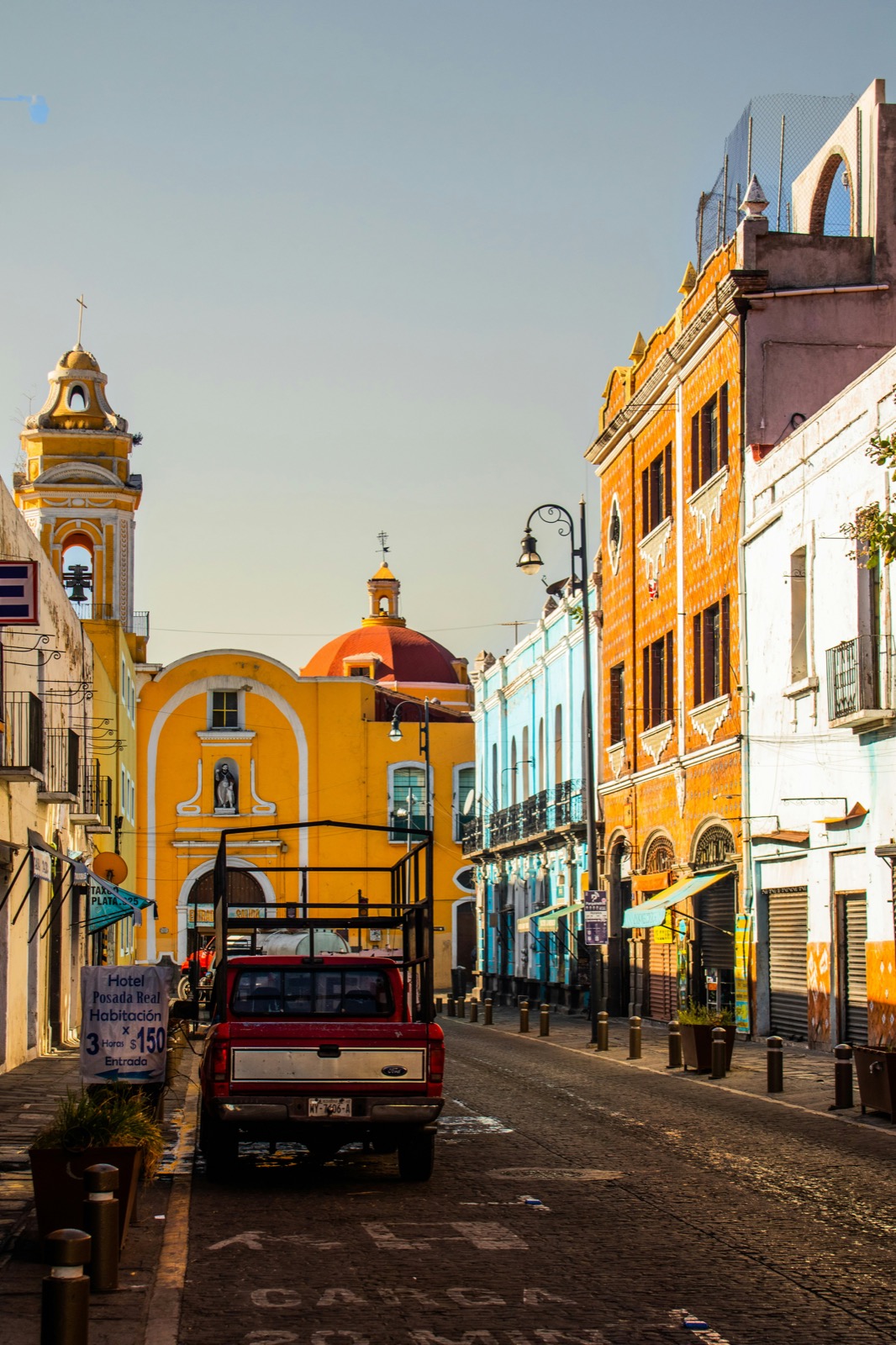 A talavera-tiled colonial street in Puebla.